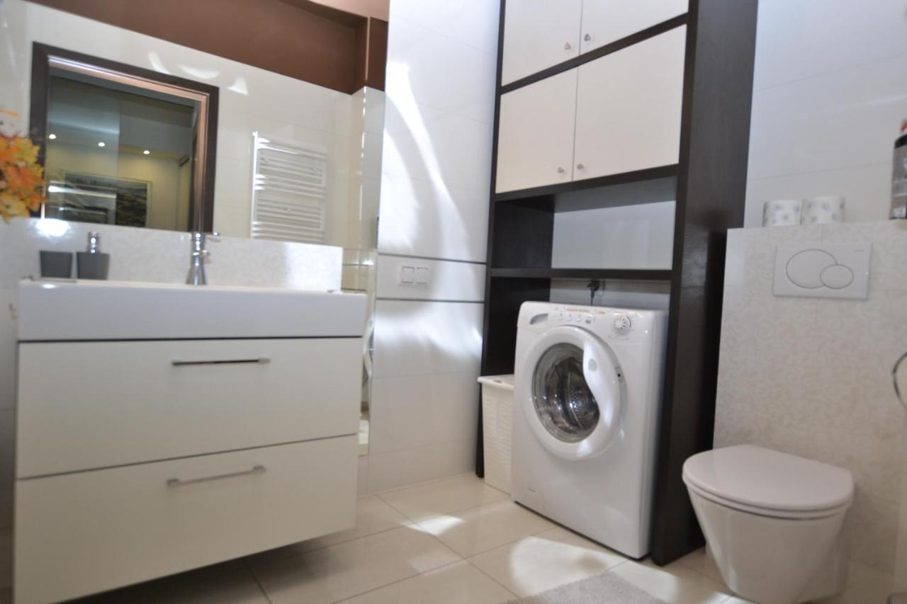 Apartament Bursztynowy Z Garazem -Centrum Gliwic Gliwice Exterior photo